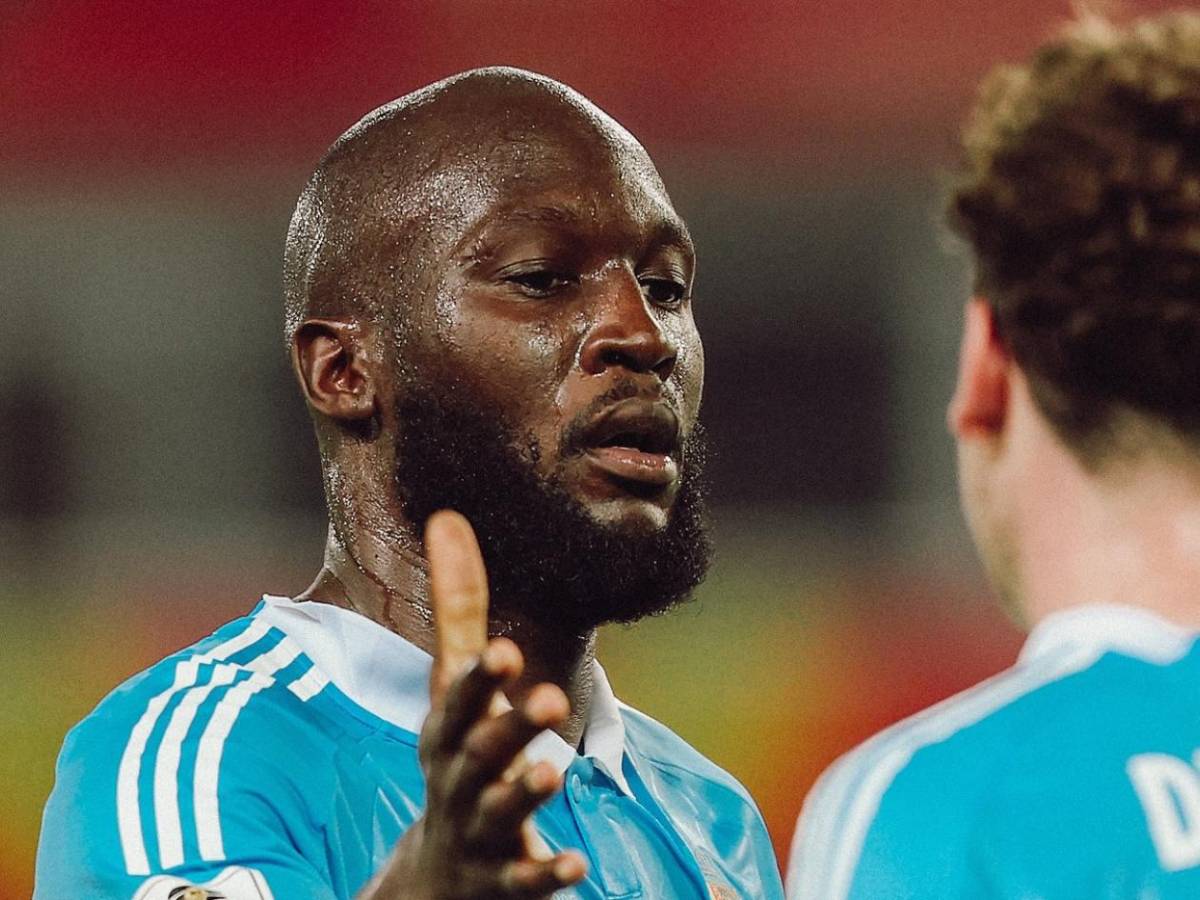 Lukaku denuncia que lo extorsionan con el cadáver de su padre: Impactante confesión sobre su familia