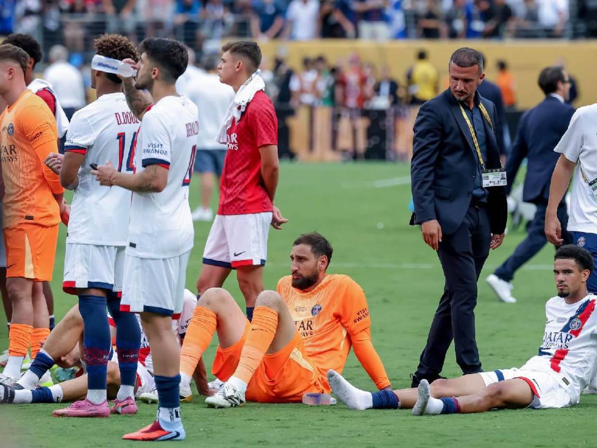 Luis Enrique perdió el control, agresión, zafarrancho y Chelsea humilló al PSG