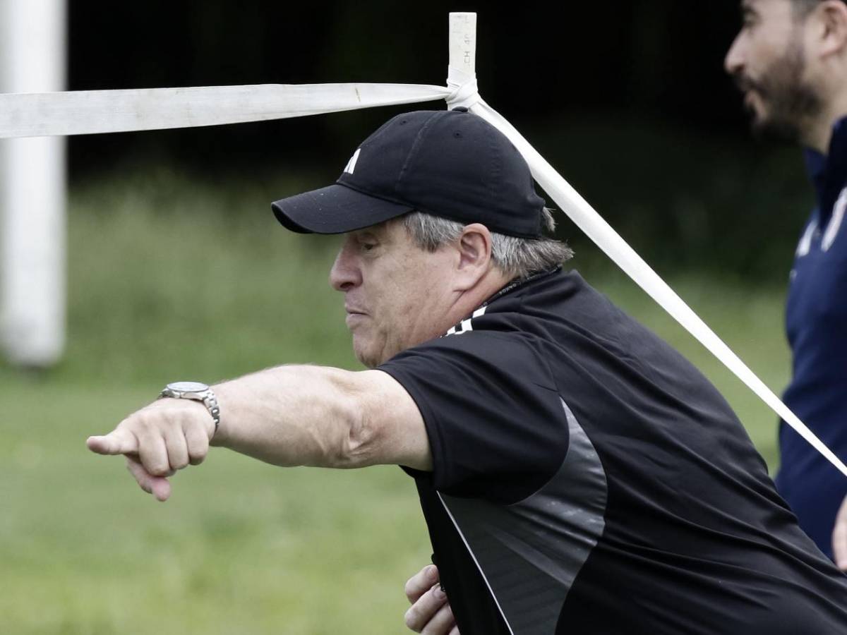 Costa Rica en crisis: Toman decisión sobre Piojo Herrera pensando en Honduras