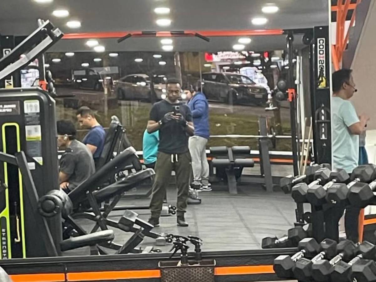 Escándalo: El mundialista diablito es capturado por intentar robar iPhone