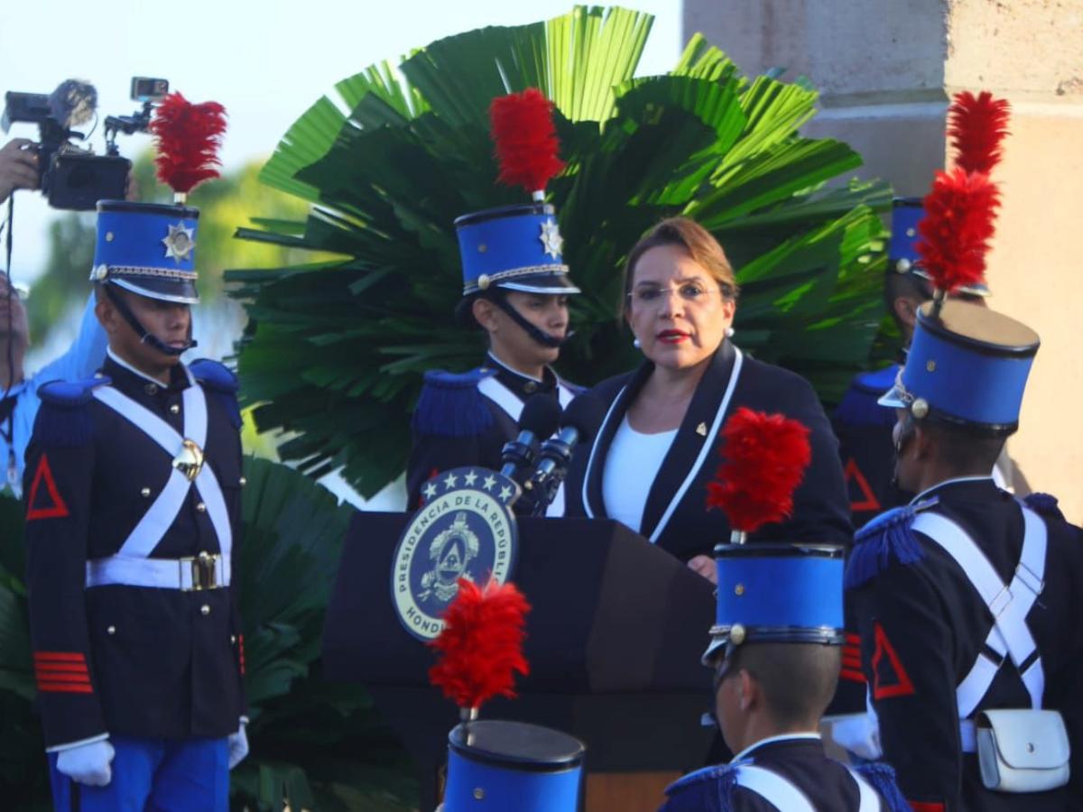 “La patria no puede caer como cayó en 12 años de narcodictadura”: Xiomara