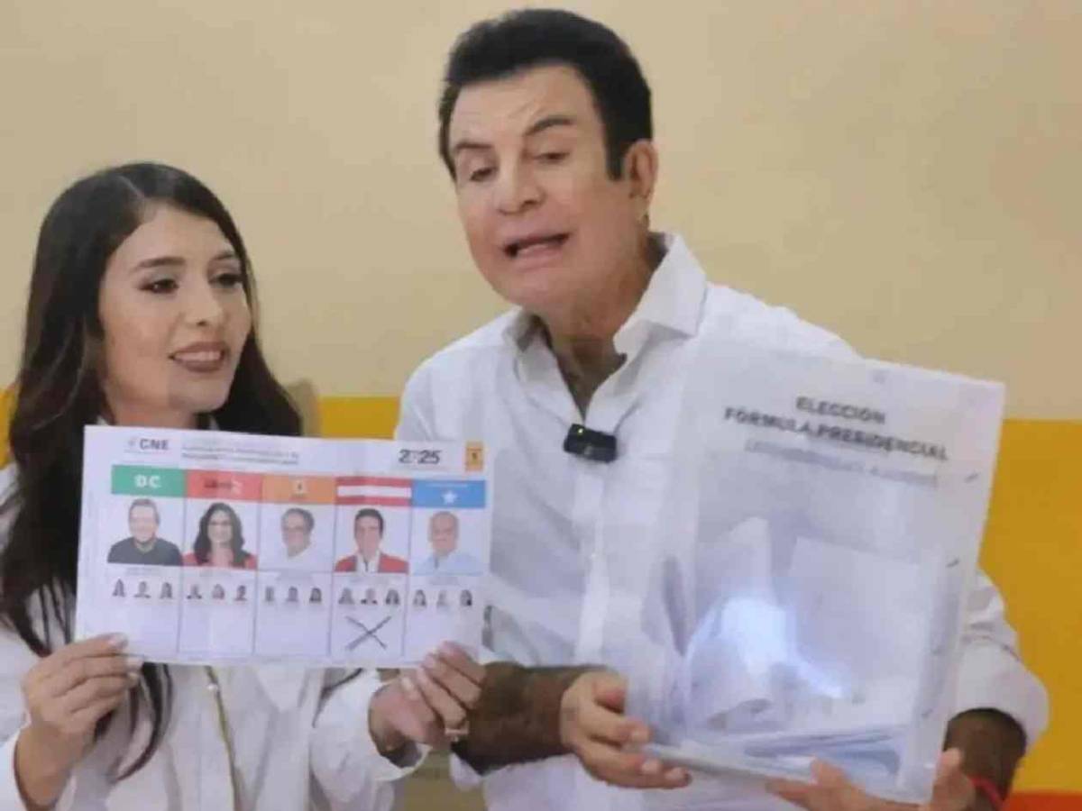 Legionarios revelan a su favorito y bellas periodistas ejercieron el sufragio