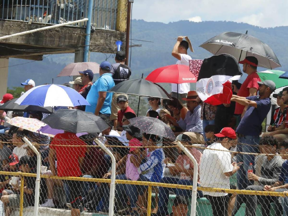 La razón por la que no se vio por TV el Independiente-Choloma, bellezas y ambientazo
