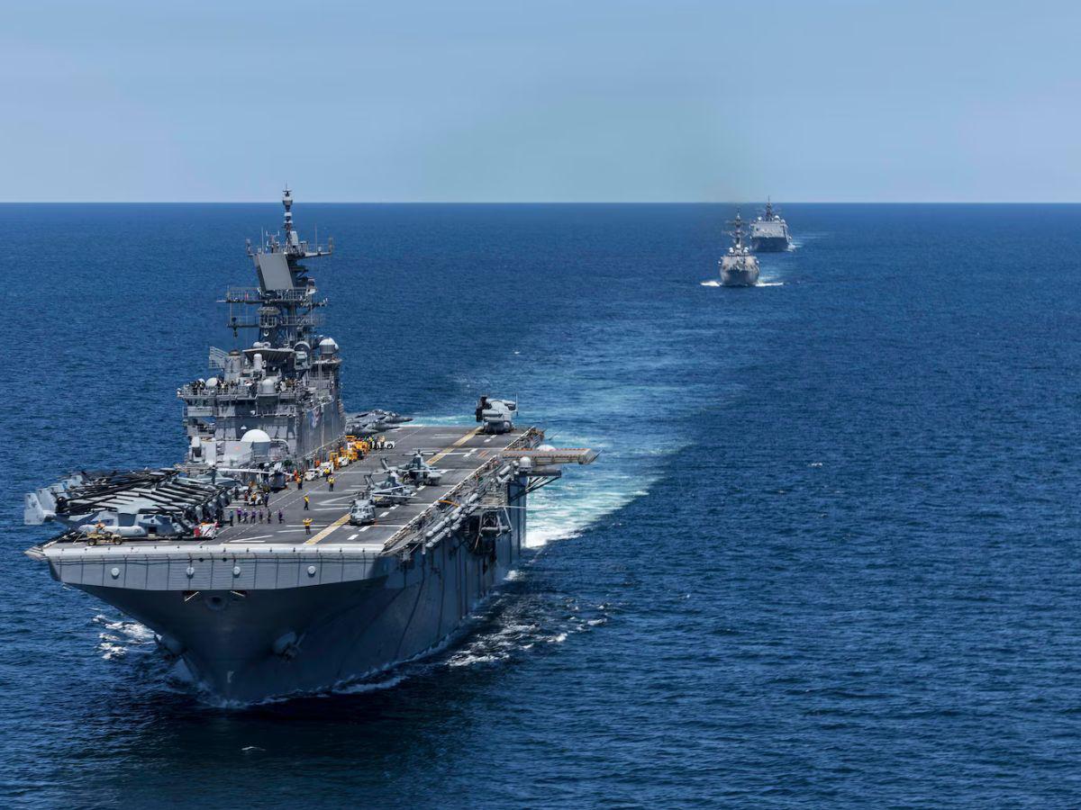 EEUU refuerza su despliegue militar en el Caribe con un crucero lanzamisiles