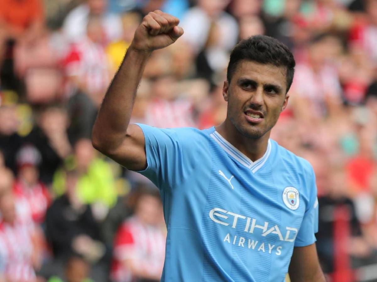 Barcelona ultima otro refuerzo, nueva oferta por Rodri y se le cae fichaje al PSG