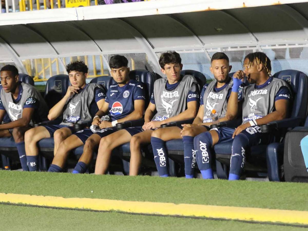 Felicidad de Real España, enfado en Motagua, pelea de jugadores y bellas chicas