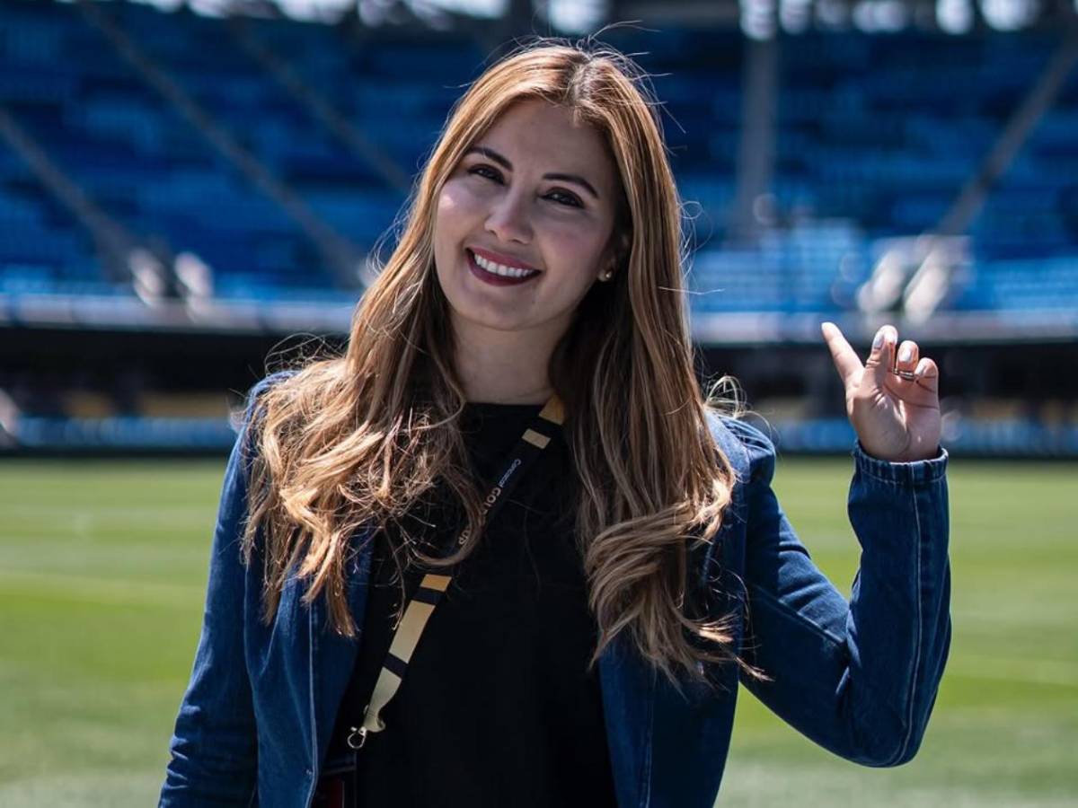 Lindas periodistas de Honduras y Costa Rica: Una se retiró y ella fue conquistada por jugador