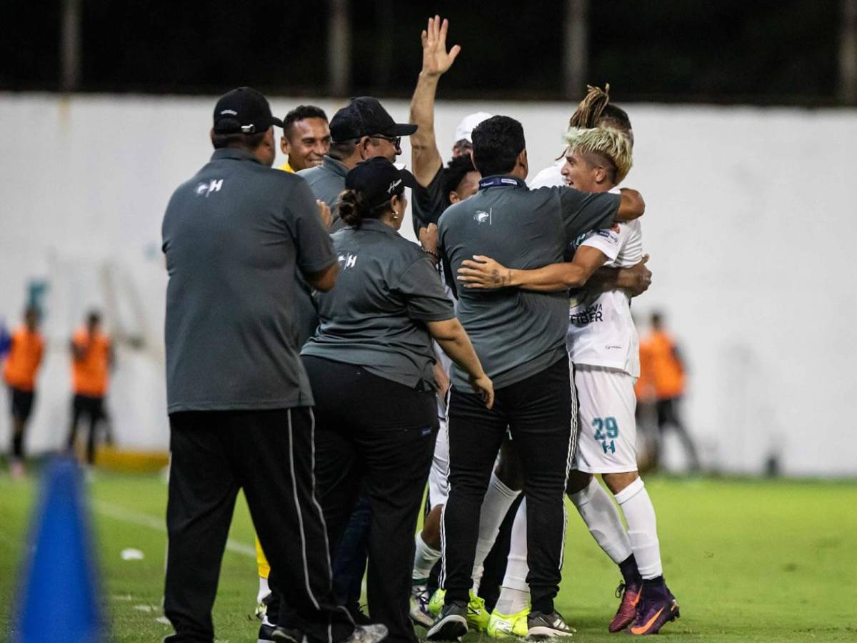 Bellas chicas cautivan, decepción en Marathón y Platense perdonó en el Morazán