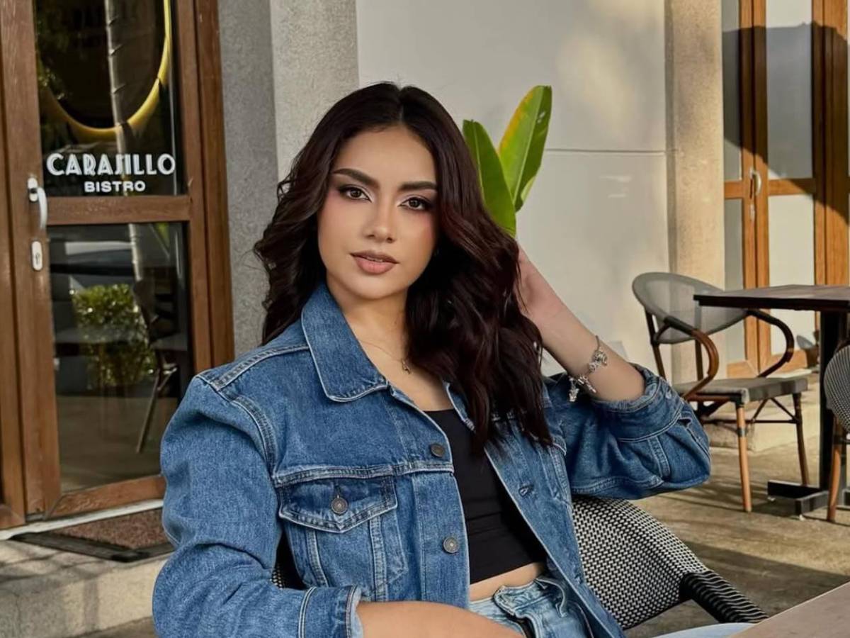 Reina llega San Pedro Sula por partido y las miradas se van sobre ella