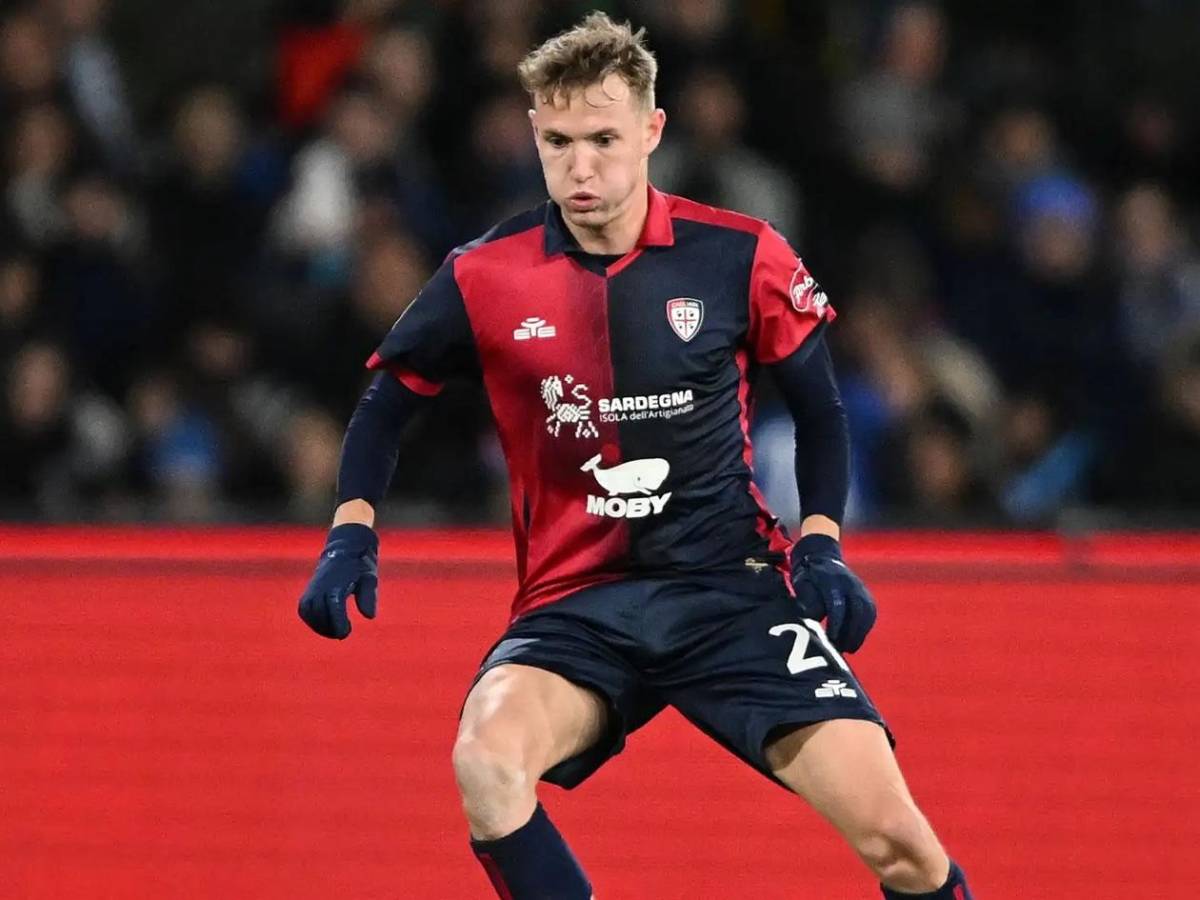 Futbolista que anunció su homosexualidad se retira a los 29 años y revela el motivo