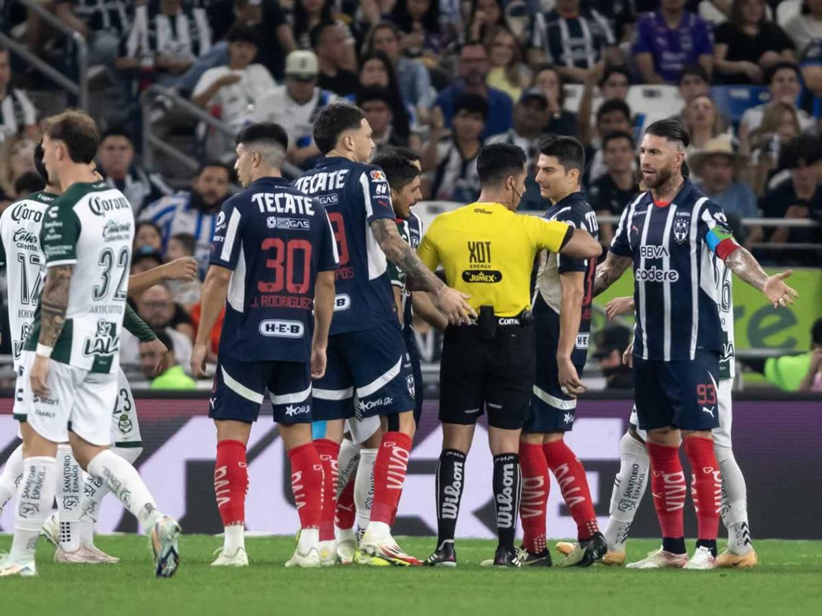 Sergio Ramos se luce: primer gol con Monterrey y su curioso festejo