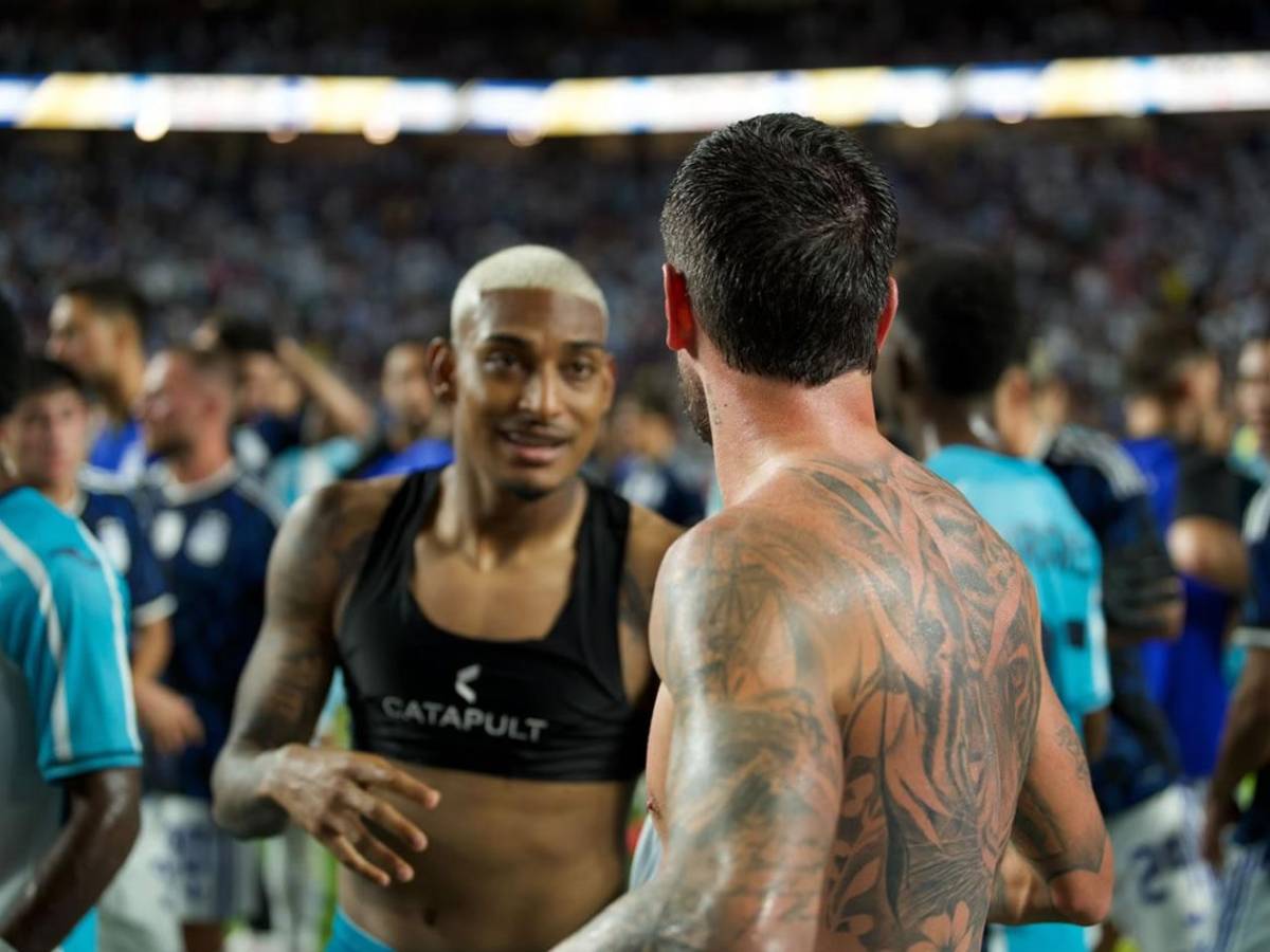 Messi sorprende tras el partido, ¿cambió camiseta? y abrazo histórico para Honduras