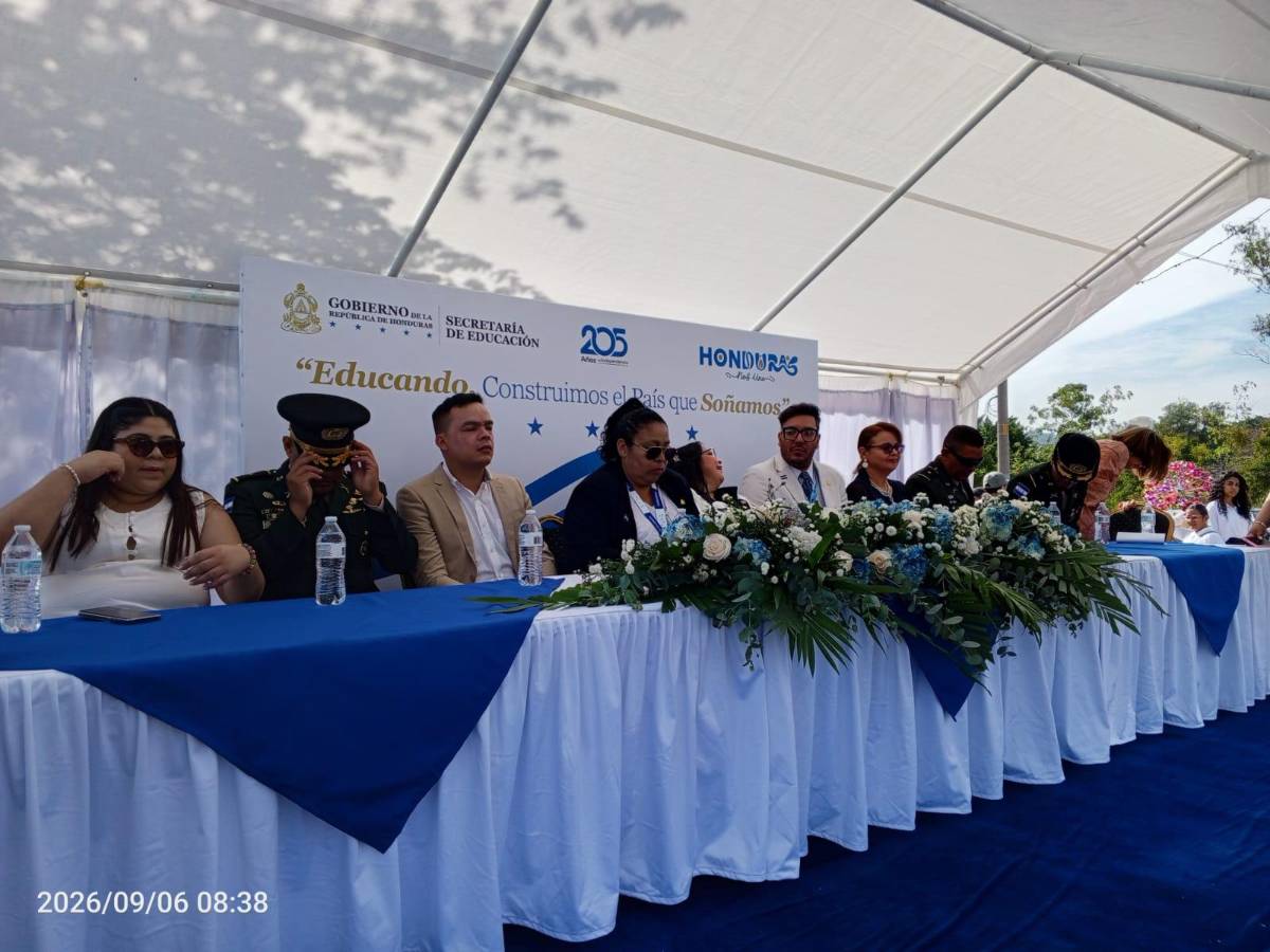 Así se viven los desfiles de prebásica por los 205 años de independencia en Tegucigalpa