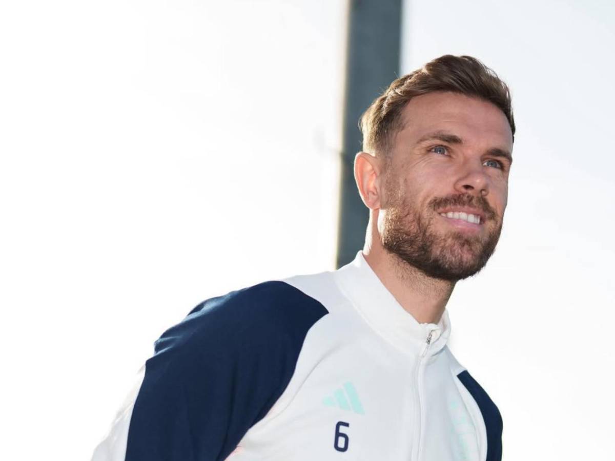 Real Madrid ficha al deseado y vende a jugador, sorpresa en Barcelona y hondureño es noticia