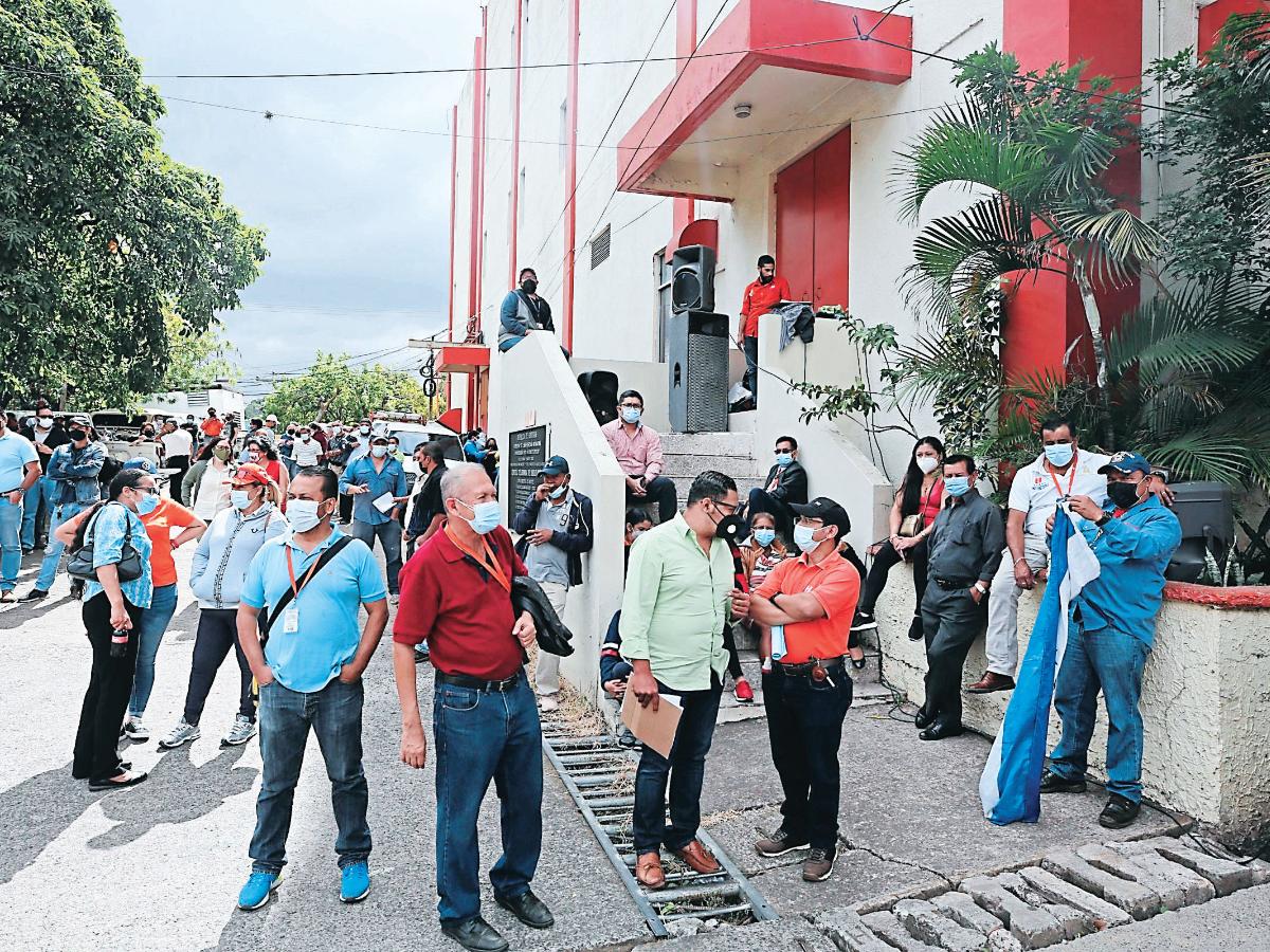 Hondutel y su crisis de L404 millones en pérdidas