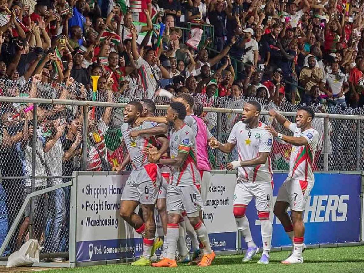 Dejó a Honduras sin Mundial y renuncia: Selección de Concacaf se queda sin DT