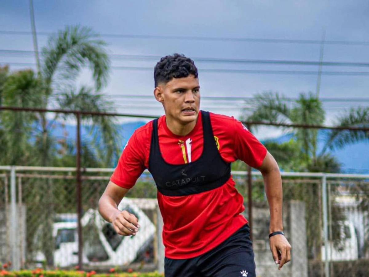 Espinel lo saca de Olimpia, de Europa al Motagua, curioso fichaje del Real España