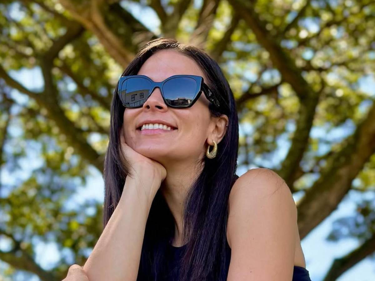 Lindas periodistas de Honduras y Costa Rica: Una se retiró y ella fue conquistada por jugador