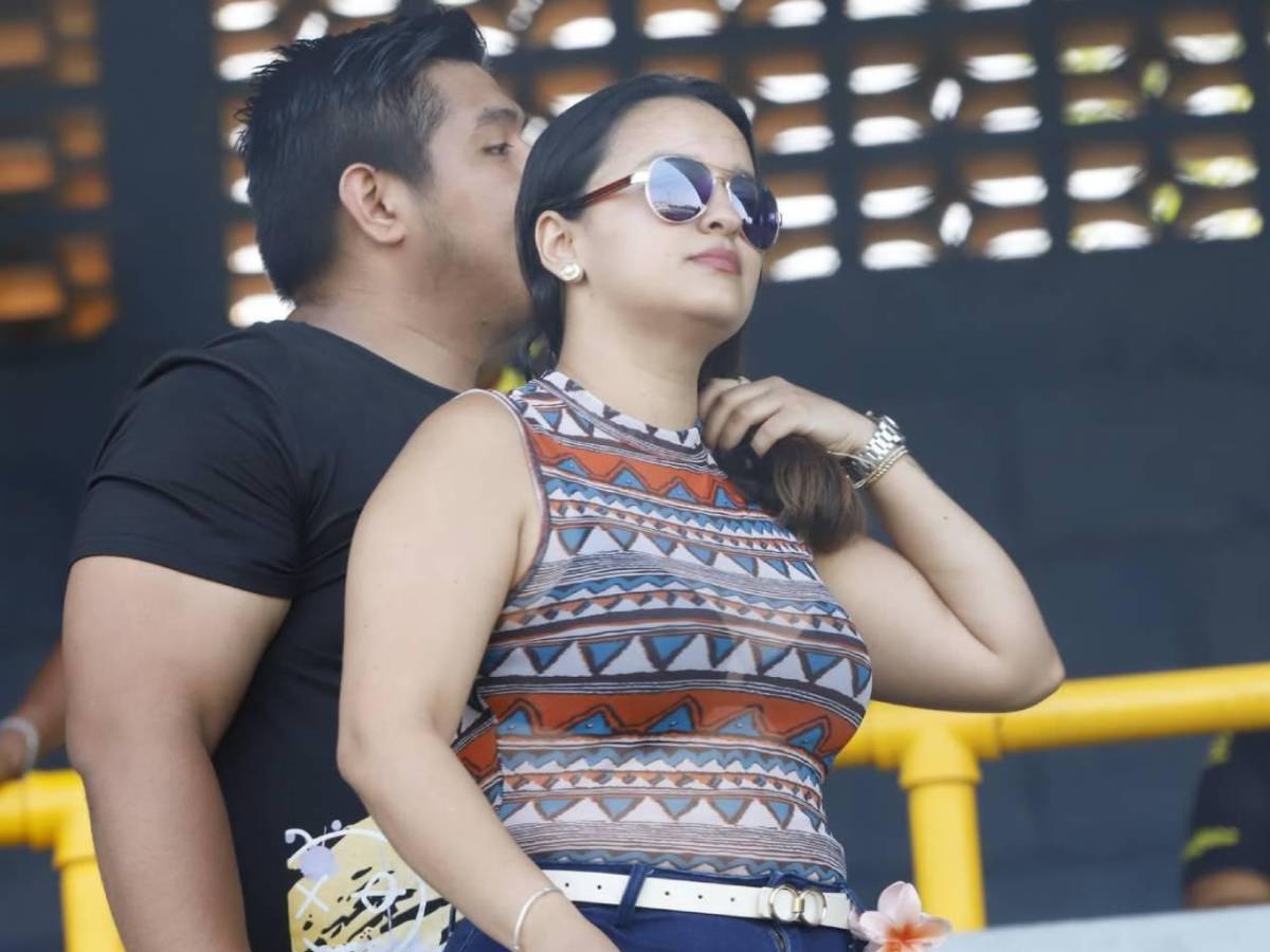 Descubren al hombre viral, novia de futbolista enamora y sorprende esposa de directivo