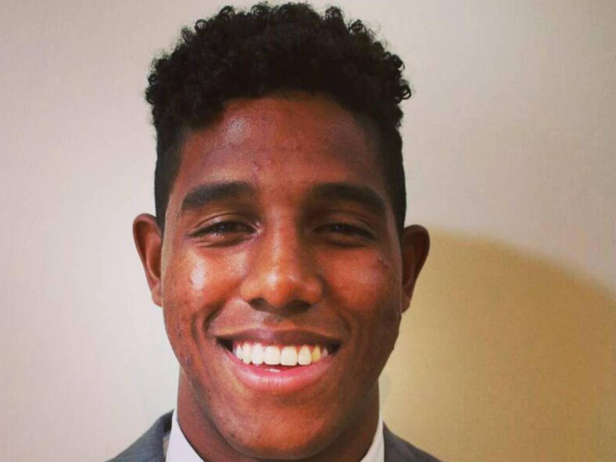 Hijo de Carlos Pavón llega a Honduras y sorprende con su nueva vida