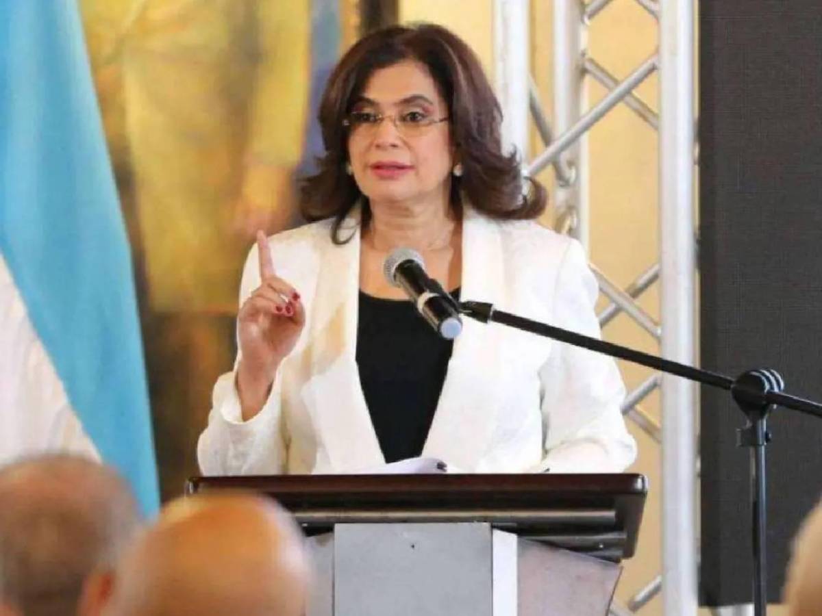 Rixi hace confesión sobre madre de Dereck Moncada y deja mensaje