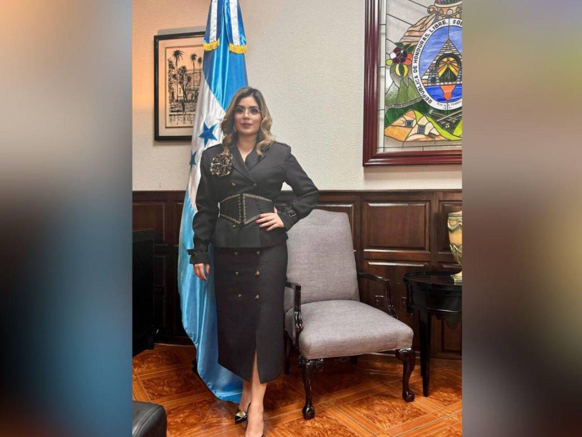 ¿Quién es Suyen Muñoz Rivera y por qué renunció a su cargo?