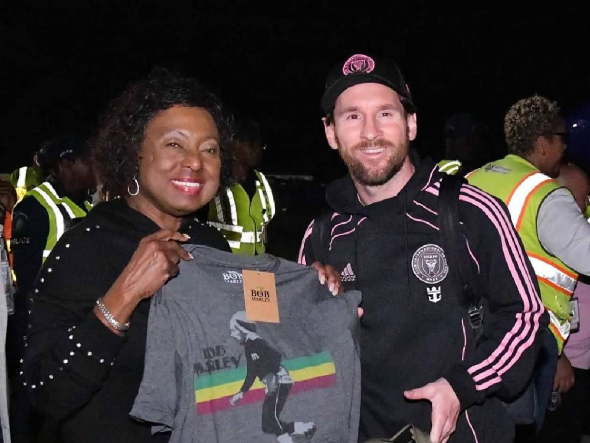 Messi en Jamaica: fue sorprendido en su llegada; así fue su reacción