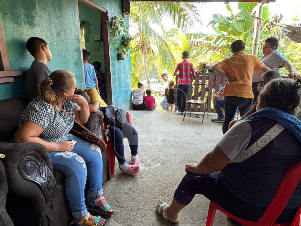 “Alexis no tiene culpa: abuelo de niños fallecidos en Omoa sobre conductor de mototaxi