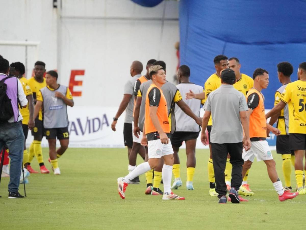 Polémica, festejo del Real España, indignación en Marathón, denuncia de Lavallén