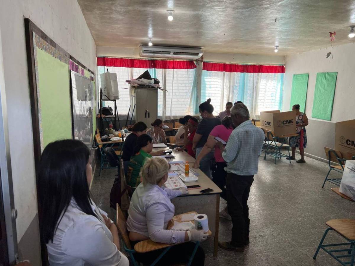 Playa, sol y civismo, así se viven las elecciones primarias en el Caribe