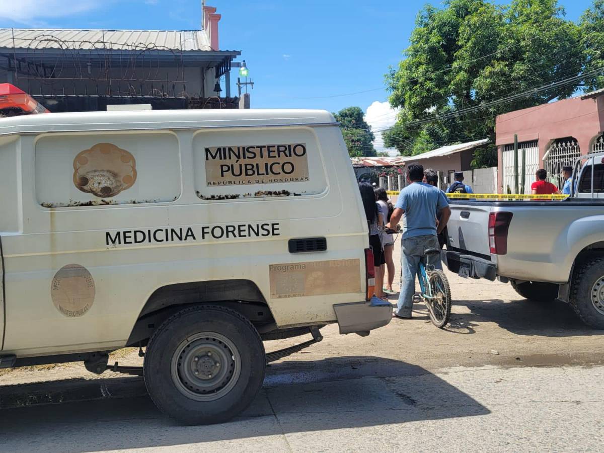 El cuerpo fue hallado cerca del parque de la colonia Rivera Hernández.