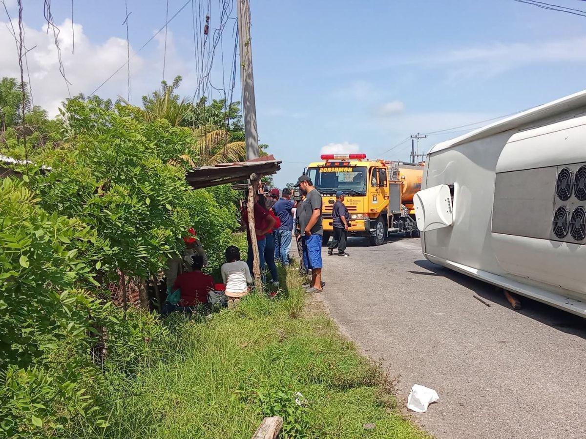 Así ocurrió el accidente de bus en El Progreso que dejó varios heridos