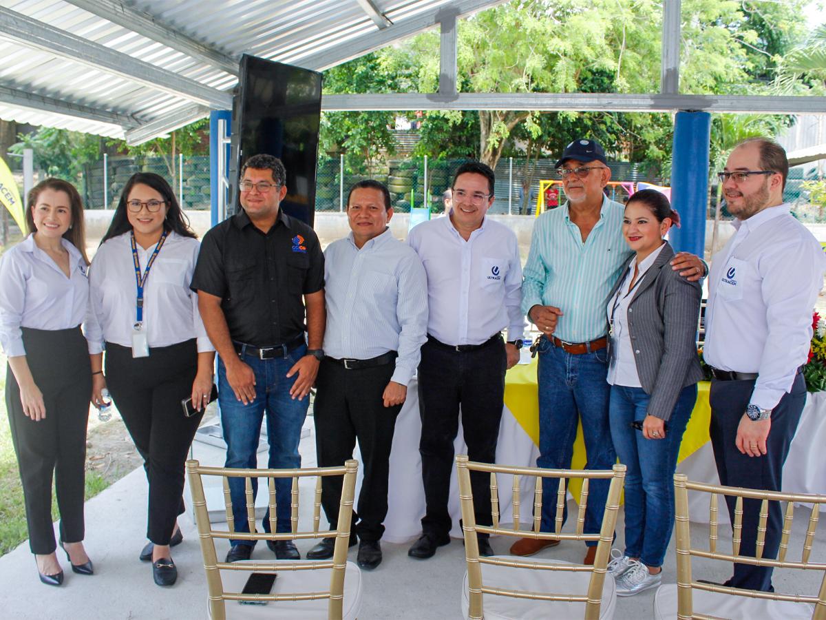 Cemento Ultracem construye en la educación de Choloma