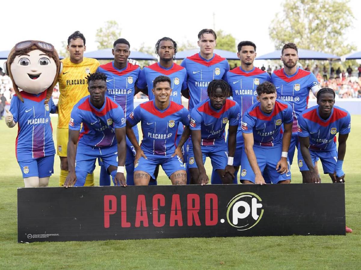 ¿Por qué Vinicius fue a ver partido de Julián Martínez? Furor por su presencia