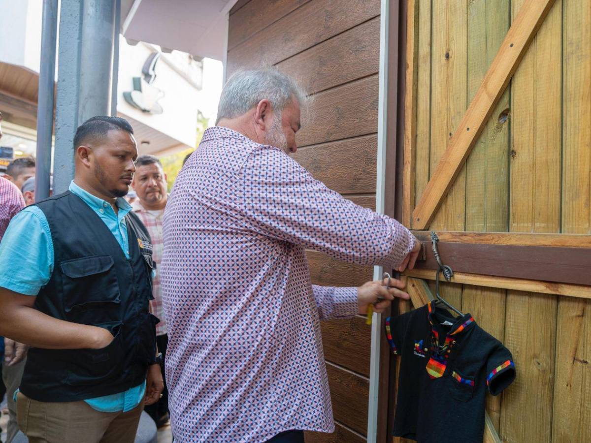 Así luce Paseo Los Zorzales que entregó el alcalde a vendedores en San Pedro Sula