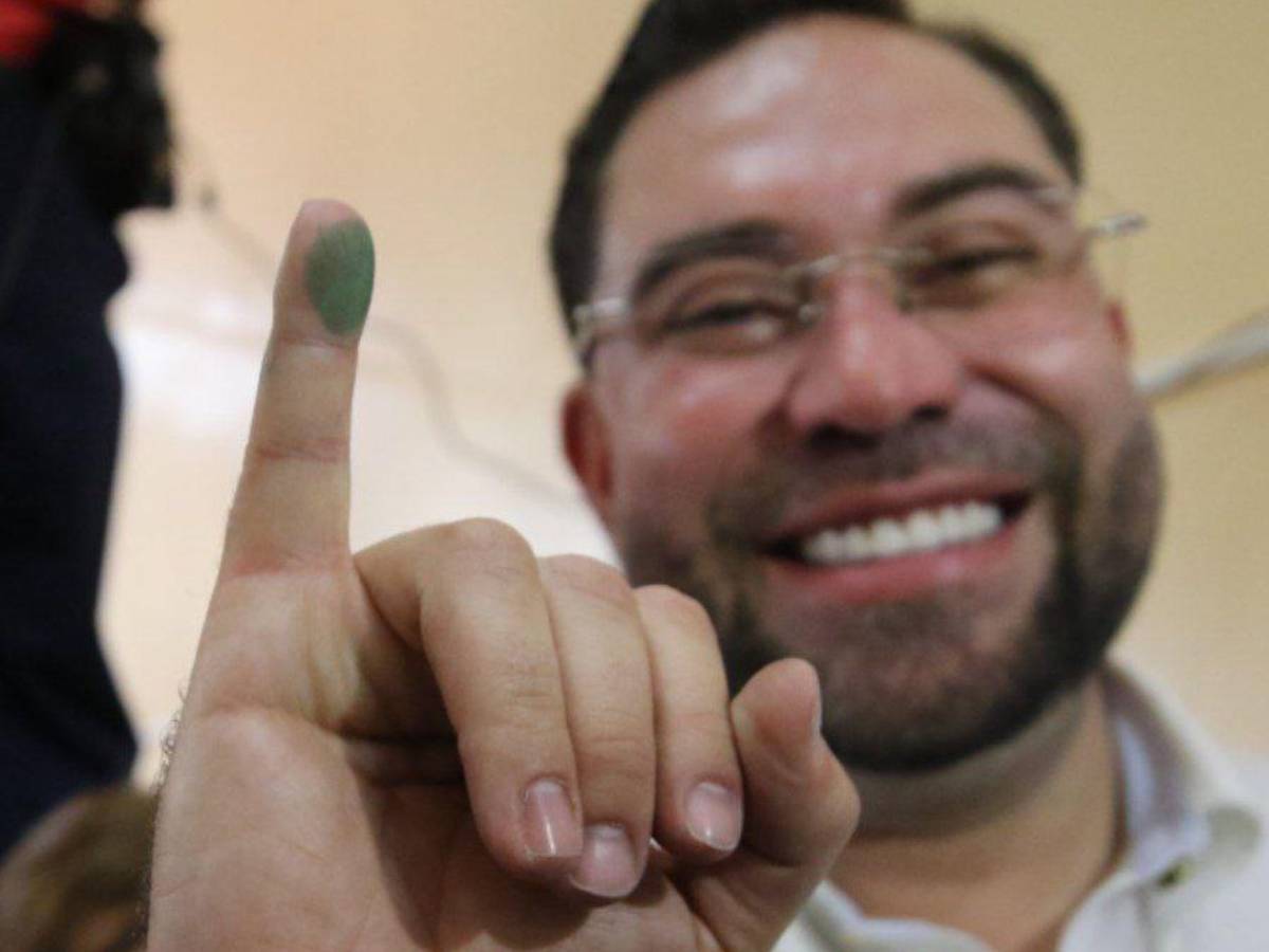 Así votó Jorge Cálix en las elecciones primarias en Tegucigalpa