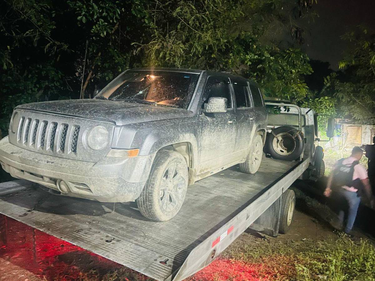 Hallan vehículo utilizado por sicarios en masacre en la Rivera Hernández