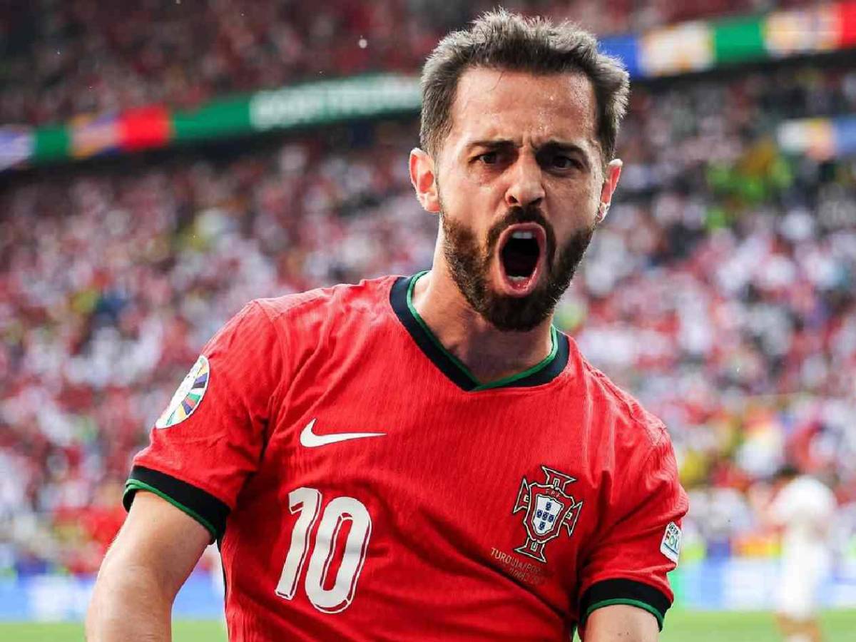 Se ofrece al Barcelona: llegaría como agente libre y revelan postura de Flick