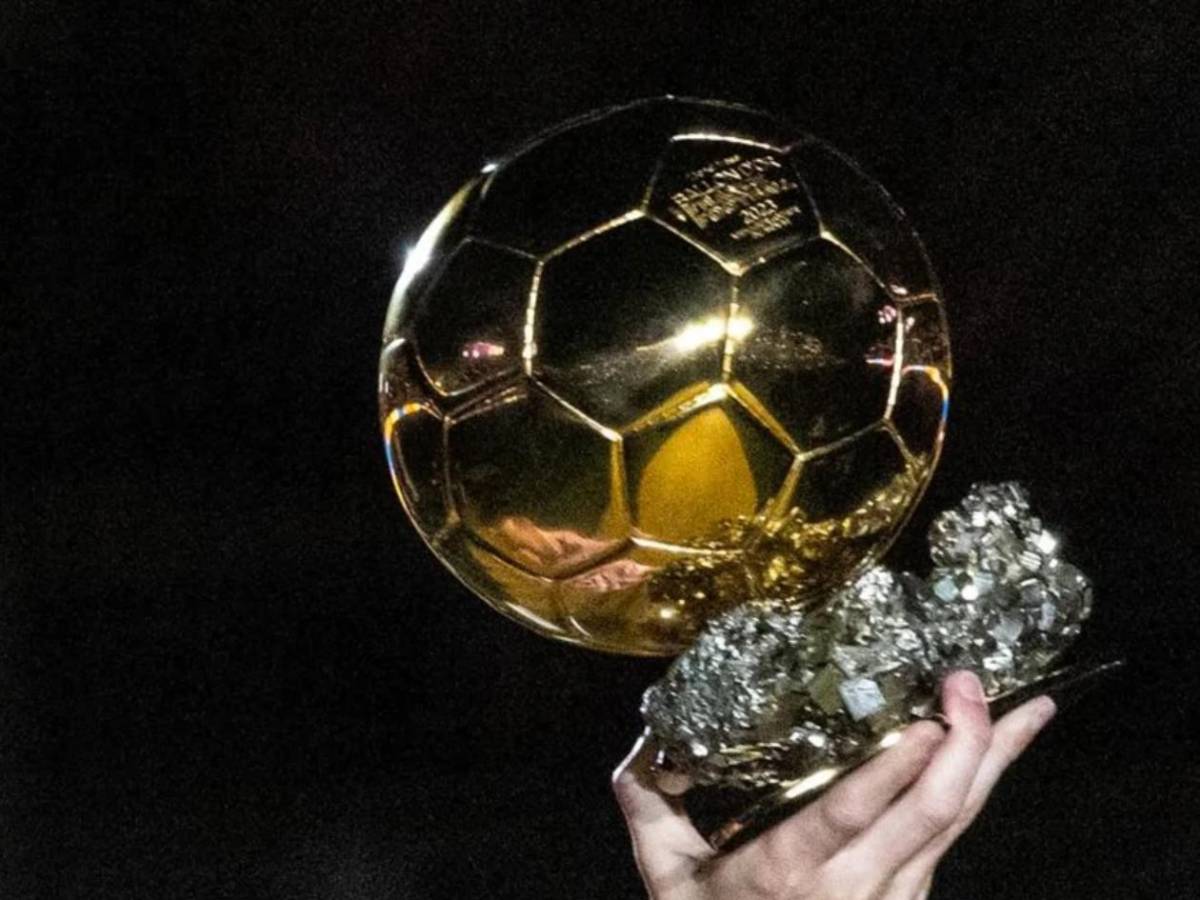 Balón de Oro 2026: Le informan a este futbolista que ha ganado el galardón y su club da guiño