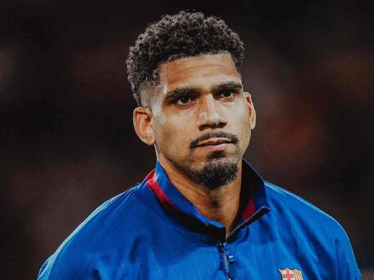 Araújo pidió un tiempo al Barcelona para no jugar: revelan increíble motivo