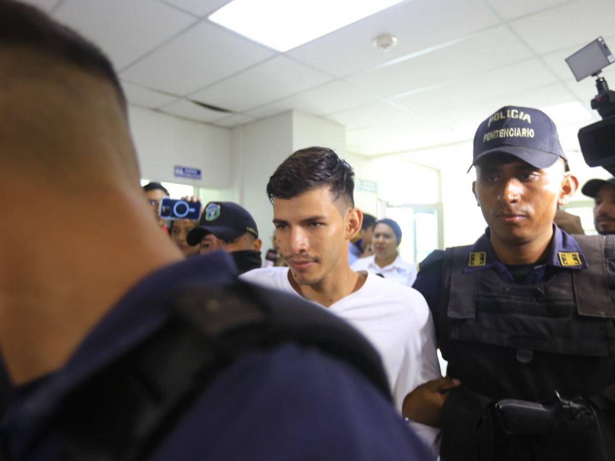 Así llegó a audiencia padrastro acusado de mortal golpiza a Deivy Dariel