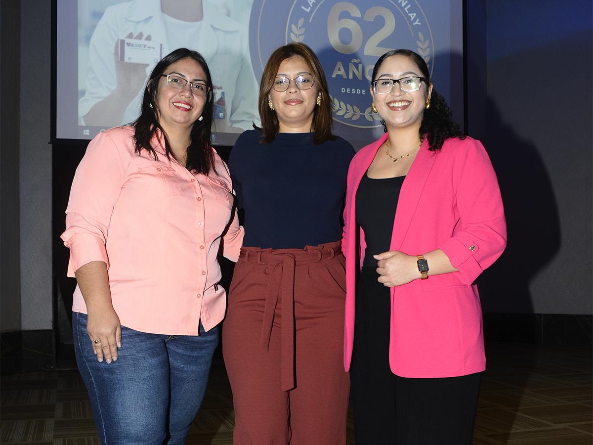 Los colaboradores y ejecutivos de los diferentes departamentos y ciudades se reunieron para ser parte de la celebración del 62 aniversario de Laboratorios Finlay.
