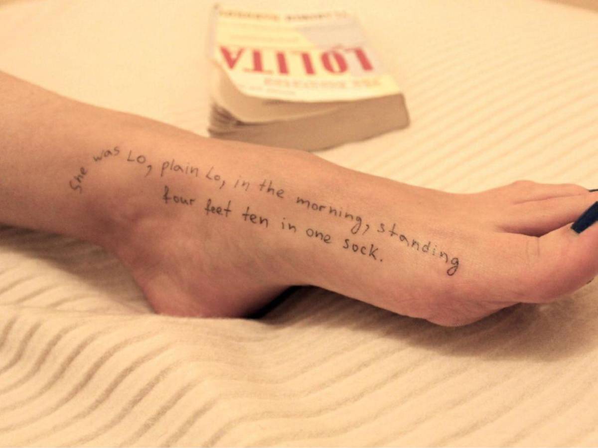 Chomsky, pasaportes y mensajes: Filtran nuevas fotos del caso Epstein