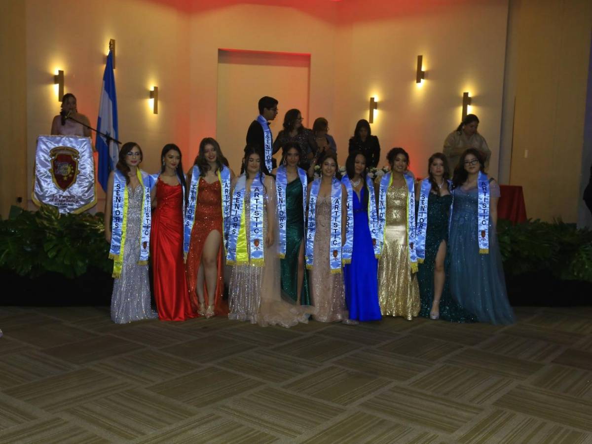 Seniors 2025: Fiesta de graduación de la Happy New Dawn