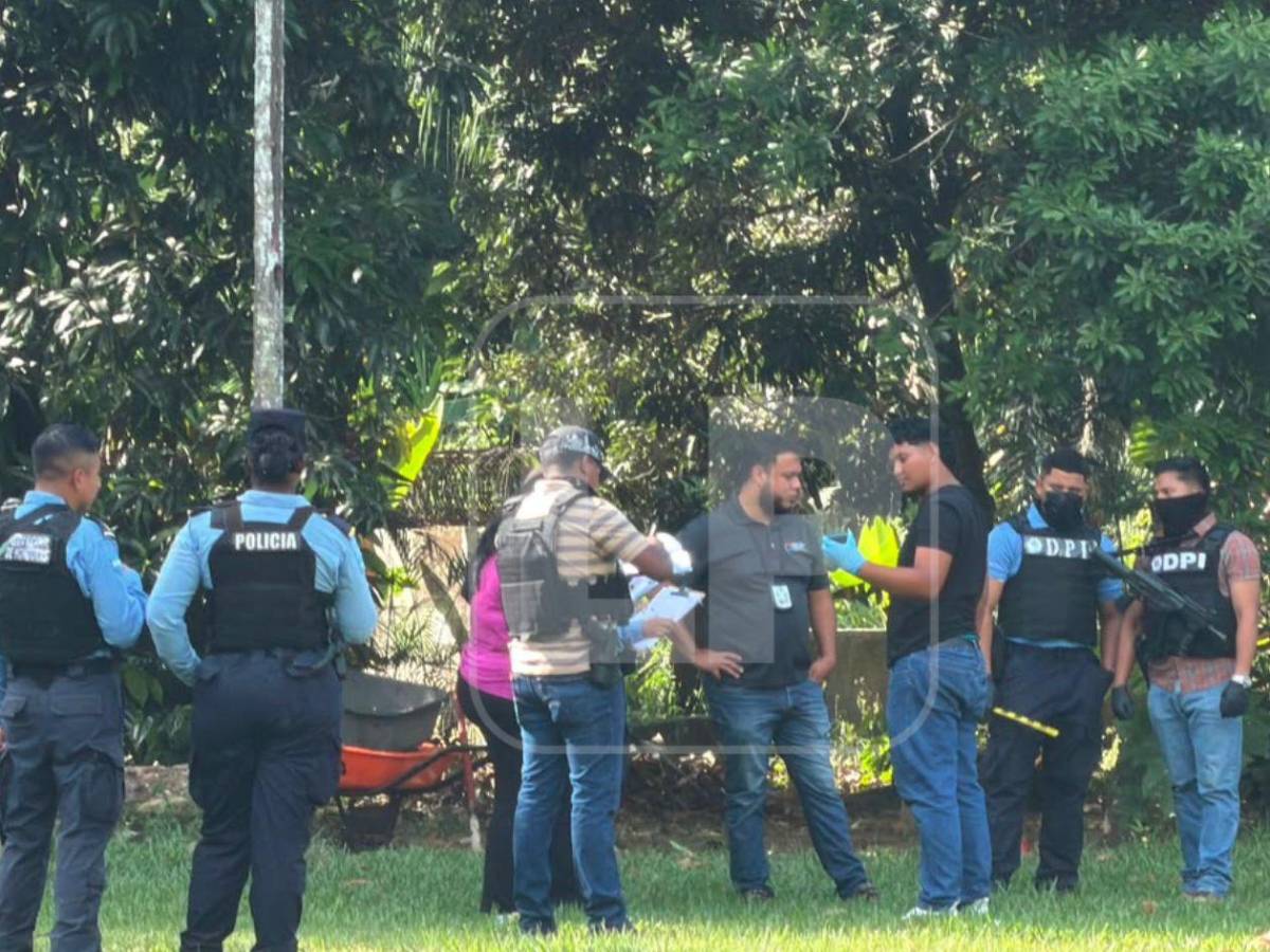 En fotos: Acribillan a dos supuestos miembros de la banda Los Grillos en El Porvenir