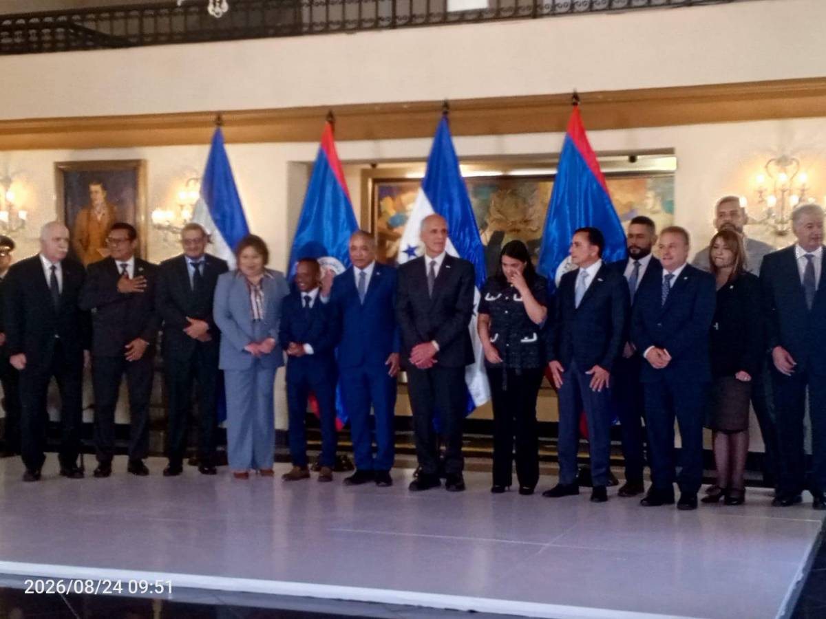 Estos son los temas que abordaron Nasry Asfura y el primer ministro de Belice en Casa Presidencial