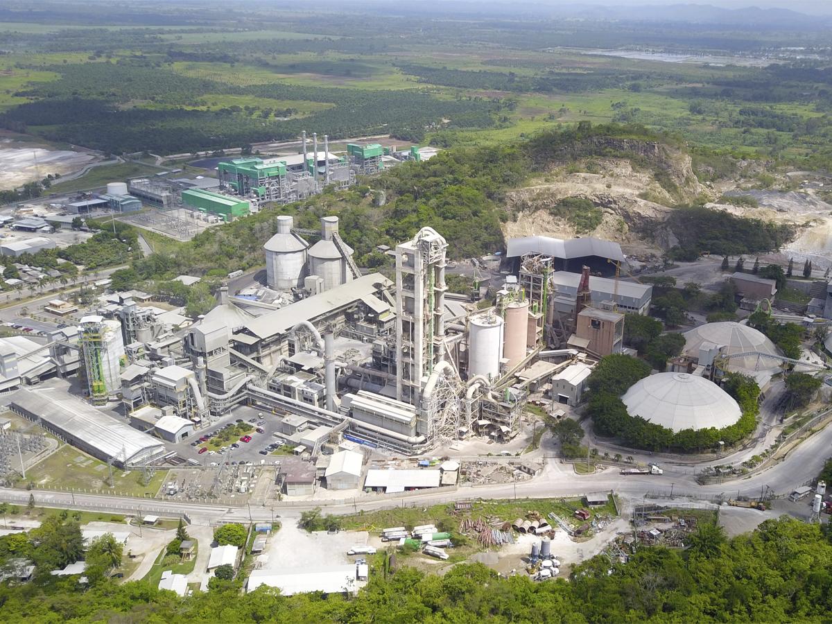 Cenosa aporta al país innovación, calidad y desarrollo social