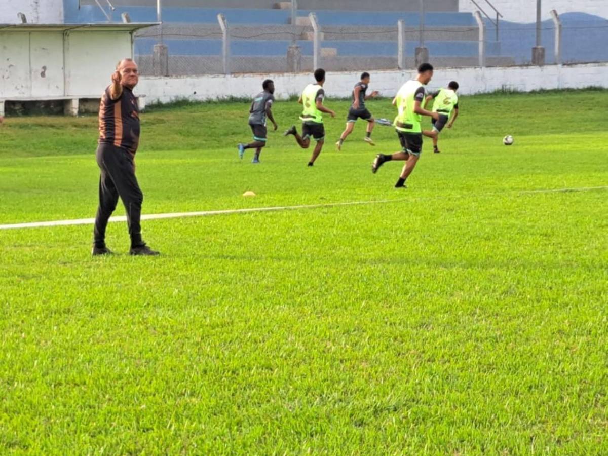 Insólito: Equipo de Honduras pide desaparecer y denuncia a cuatro futbolistas