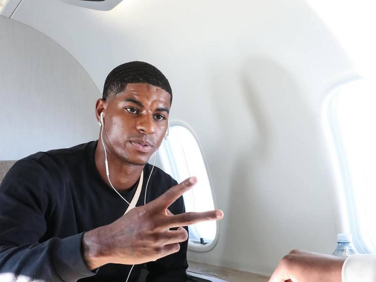 Real Madrid traspasa a dos jugadores y va por enemigo de Vinicius; firma con Barcelona