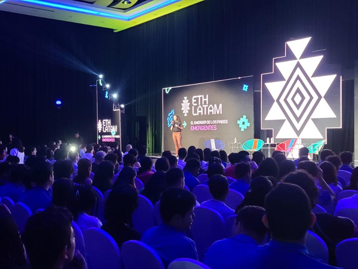 Durante los días 13 y 14 de marzo en el centro de convenciones del Hotel Copantl se llevó a cabo el Hackathón Latam 2024.